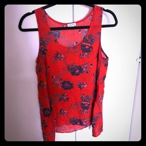 Splendid red floral top. Asymmetrical cut